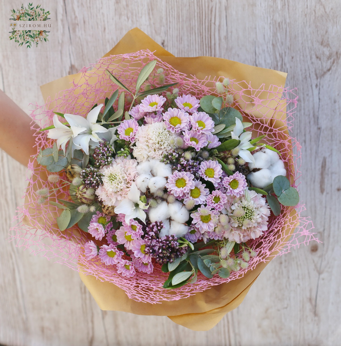 Blumenlieferung nach Budapest - Hellrosa Strauß mit Baumwollblüten (12 Stiele)