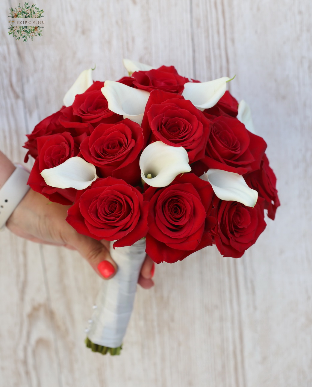 Menyasszonyi csokor (rózsa, kála, vörös, fehér)