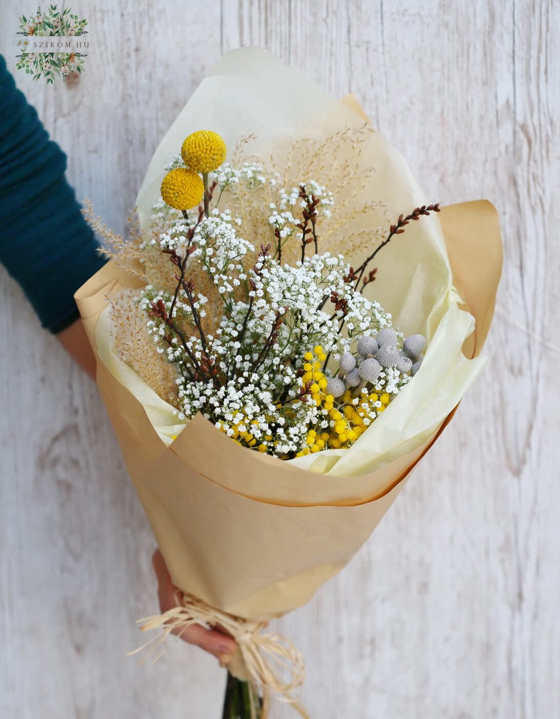 Blumenlieferung nach Budapest - Kleiner Strauß mit gut trocknenden Blumen