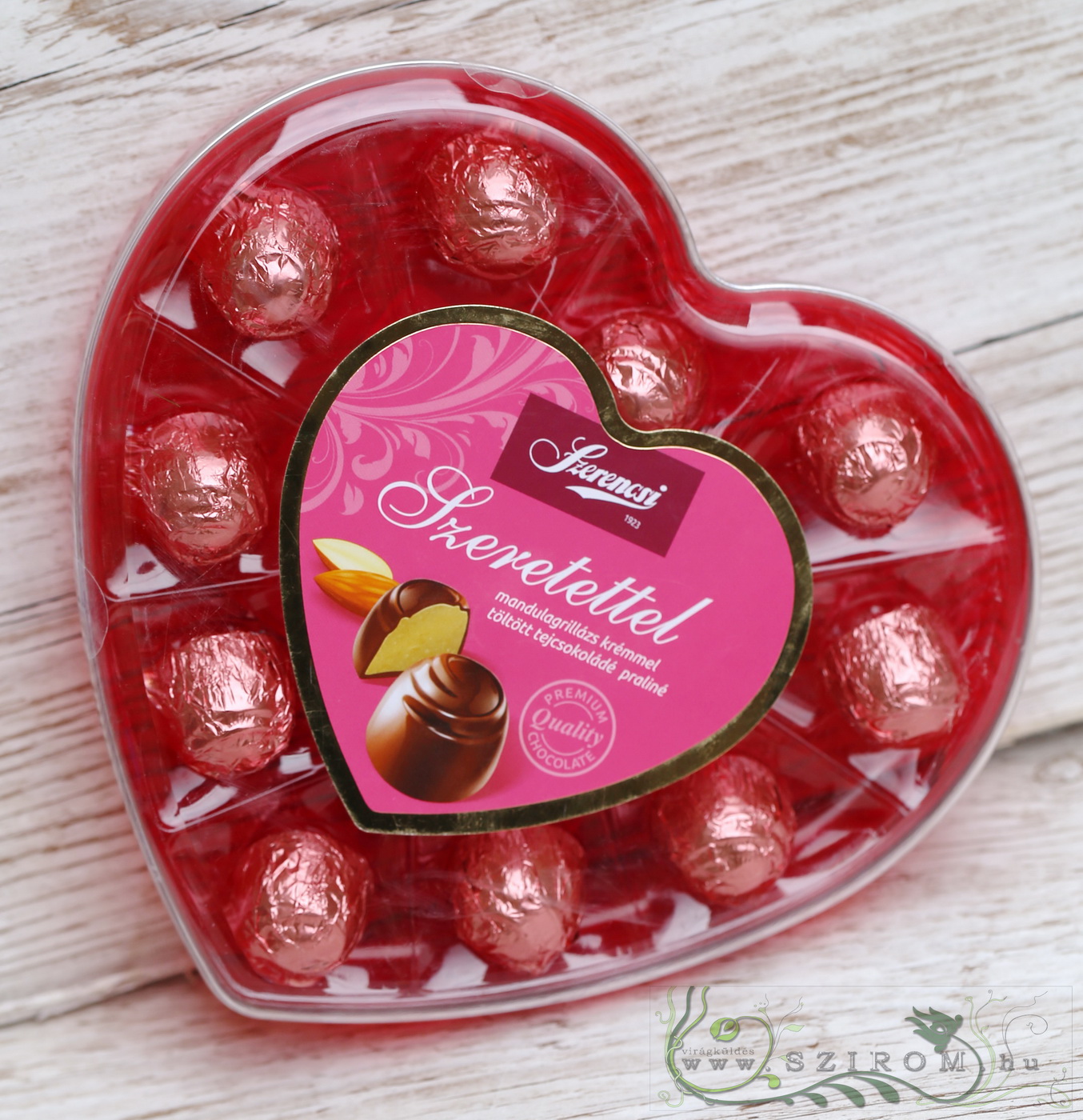 flower delivery Budapest - Milk chocolate praline filled with almond grillage cream (110g)