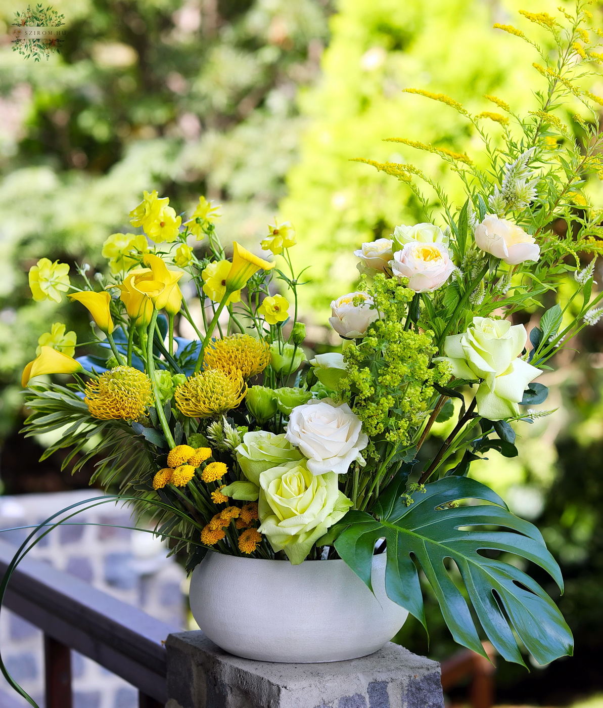 flower delivery Budapest - Large wedding event table decoration or centerpiece, crescent-shaped (yellow, calla, rose, leucospermum, lisianthus, English rose)