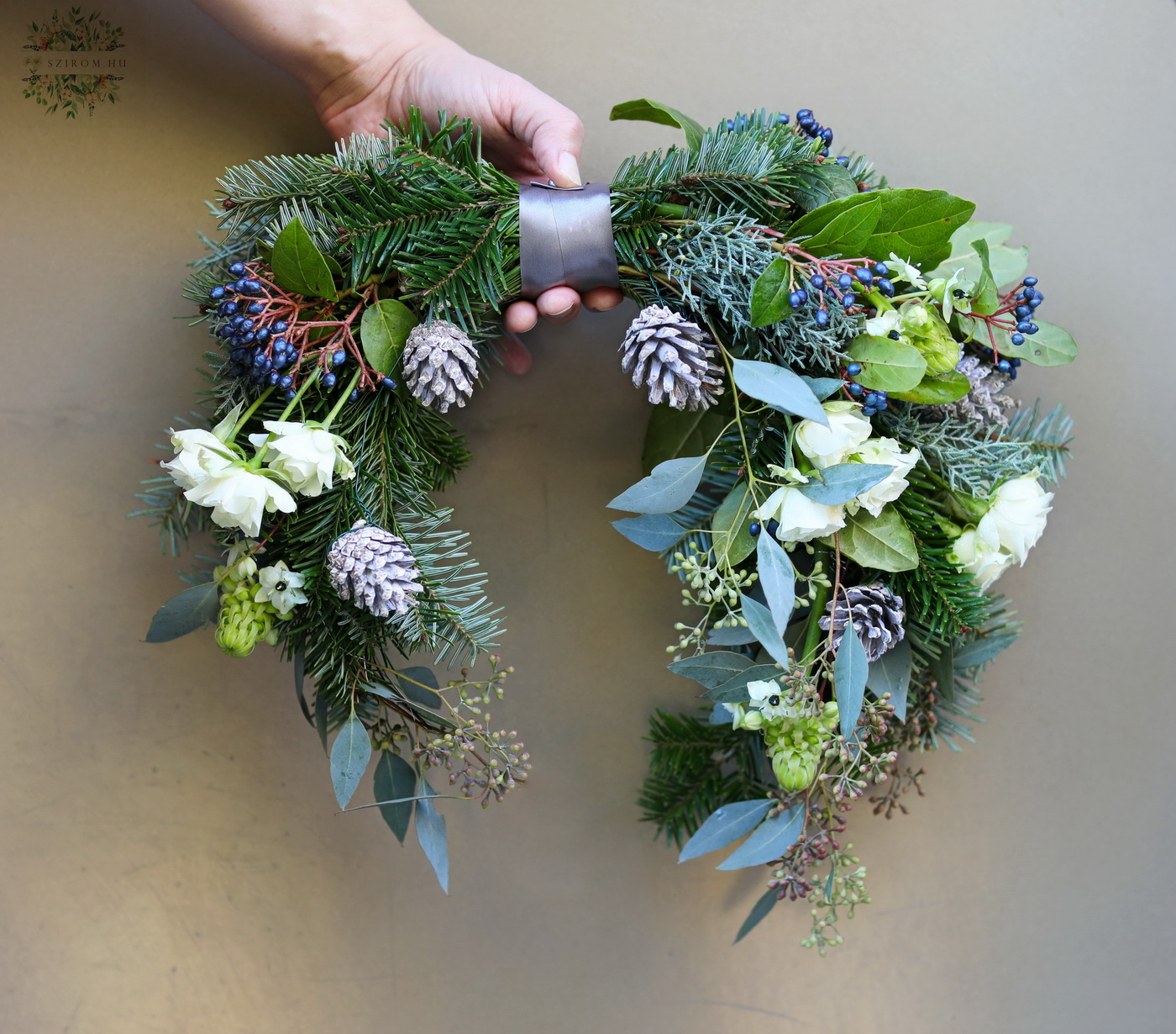 flower delivery Budapest - Winter rustic modern bridal bouquet (spray rose, ornithogalum, pine, white)