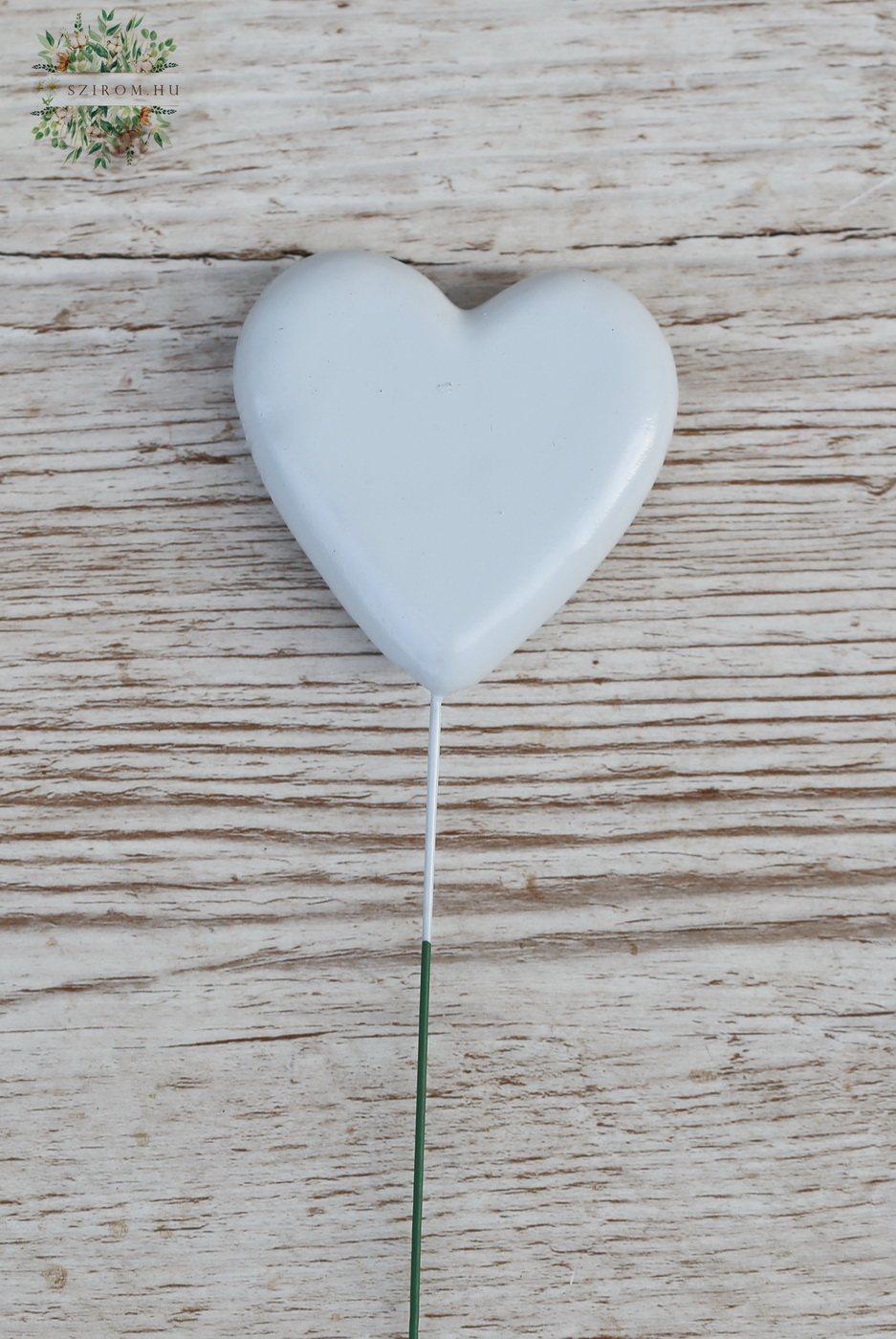 flower delivery Budapest - small white heart stick (6cm)