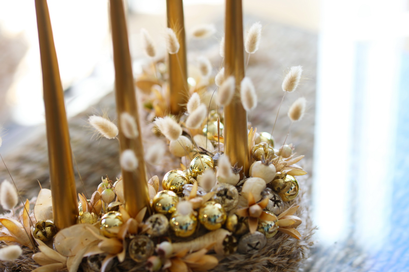 Virágküldés Budapest - Modern adventi asztaldísz 