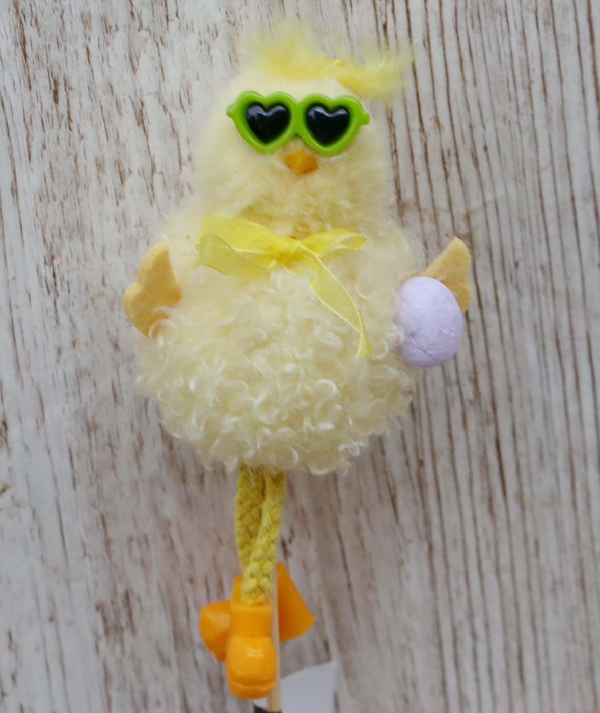 Blumenlieferung nach Budapest - Hähnchen mit Sonnenbrille am Spieß