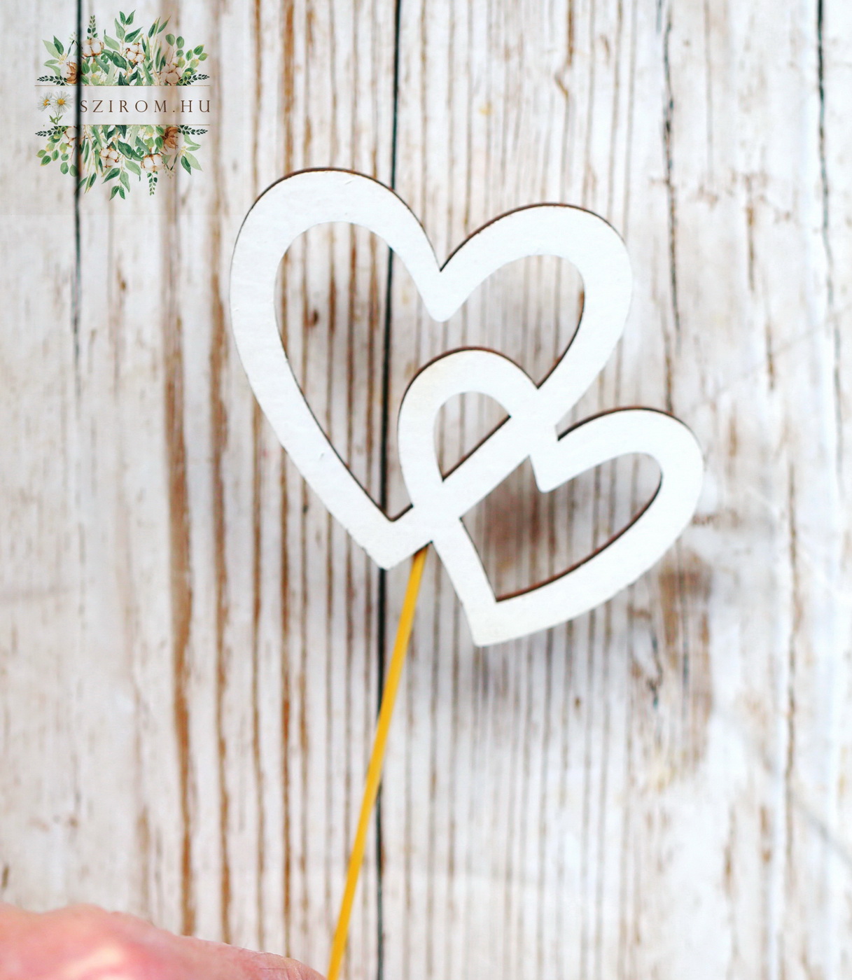 flower delivery Budapest - Heart figure on stick