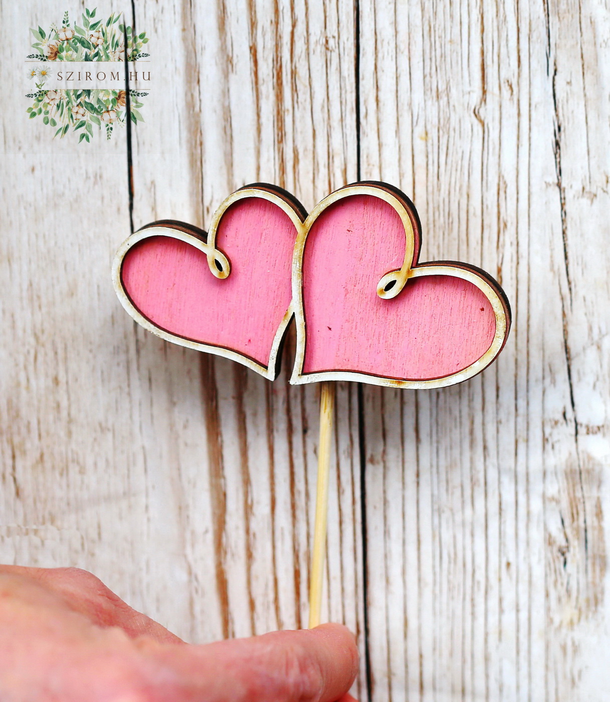 flower delivery Budapest - Heart figure on stick