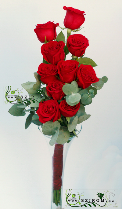 flower delivery Budapest - 10 premium red roses in a tall vase
