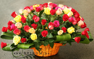 flower delivery Budapest - 70 colorful roses in a basket (1m)