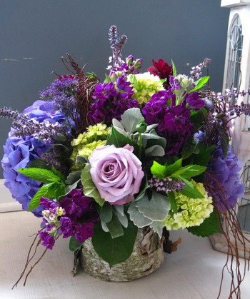 flower delivery Budapest - rustic garden bouquet in a pot (15 stems)