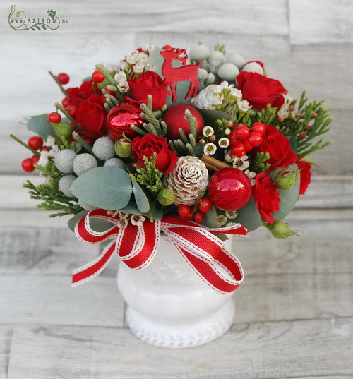 flower delivery Budapest - Winter flower chalice (22cm)
