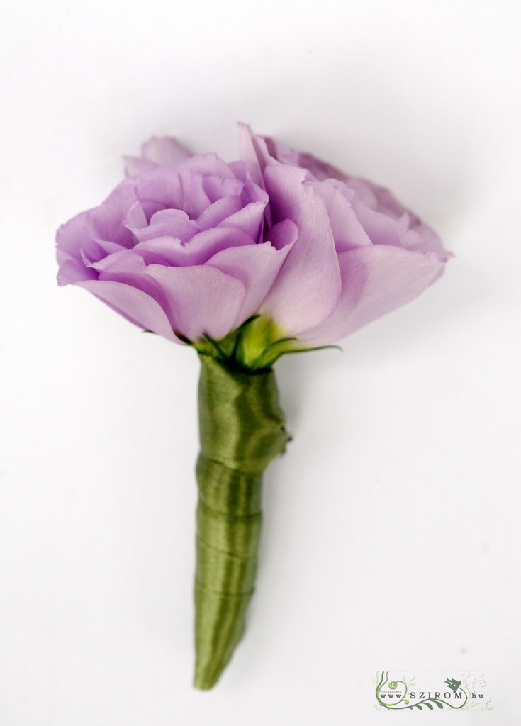 flower delivery Budapest - Boutonniere of lisianthus (purple)