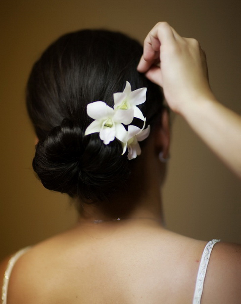 flower delivery Budapest - hair flowers, Dendrobium orchids (white)