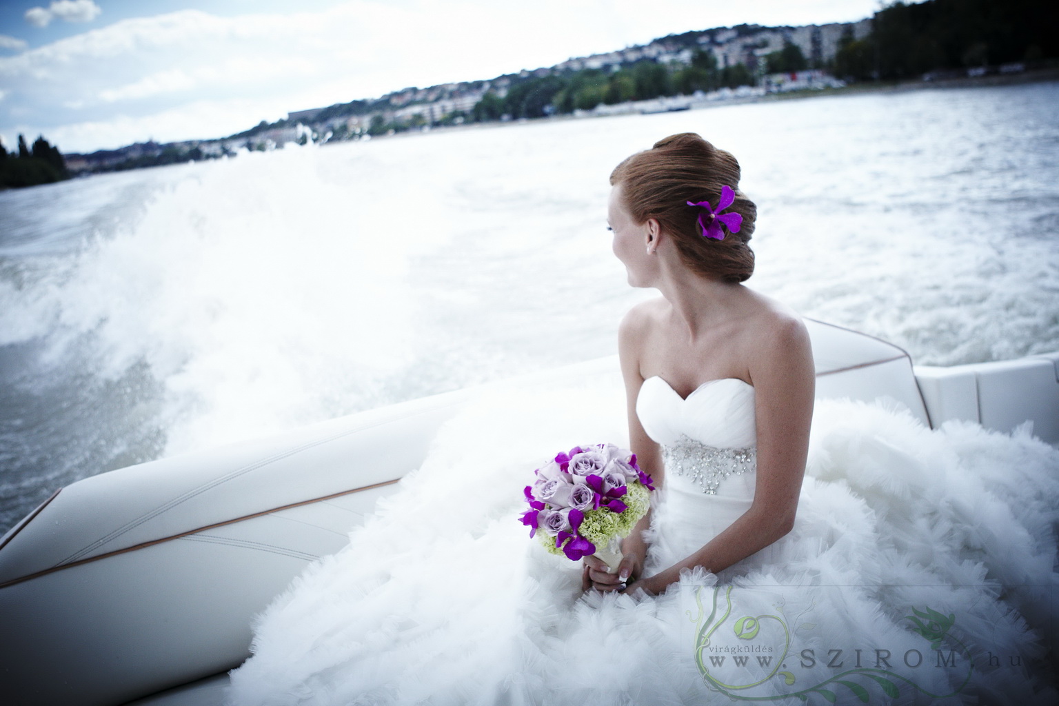 flower delivery Budapest - hair flowers, orchids (purple)