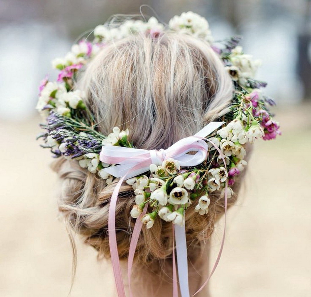 flower delivery Budapest - hair flowers, wax (white, purple, pink)
