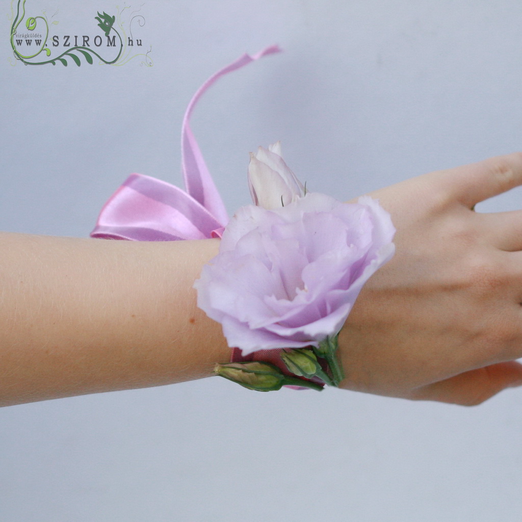 flower delivery Budapest - wrist corsage made of lisianthus (pink)