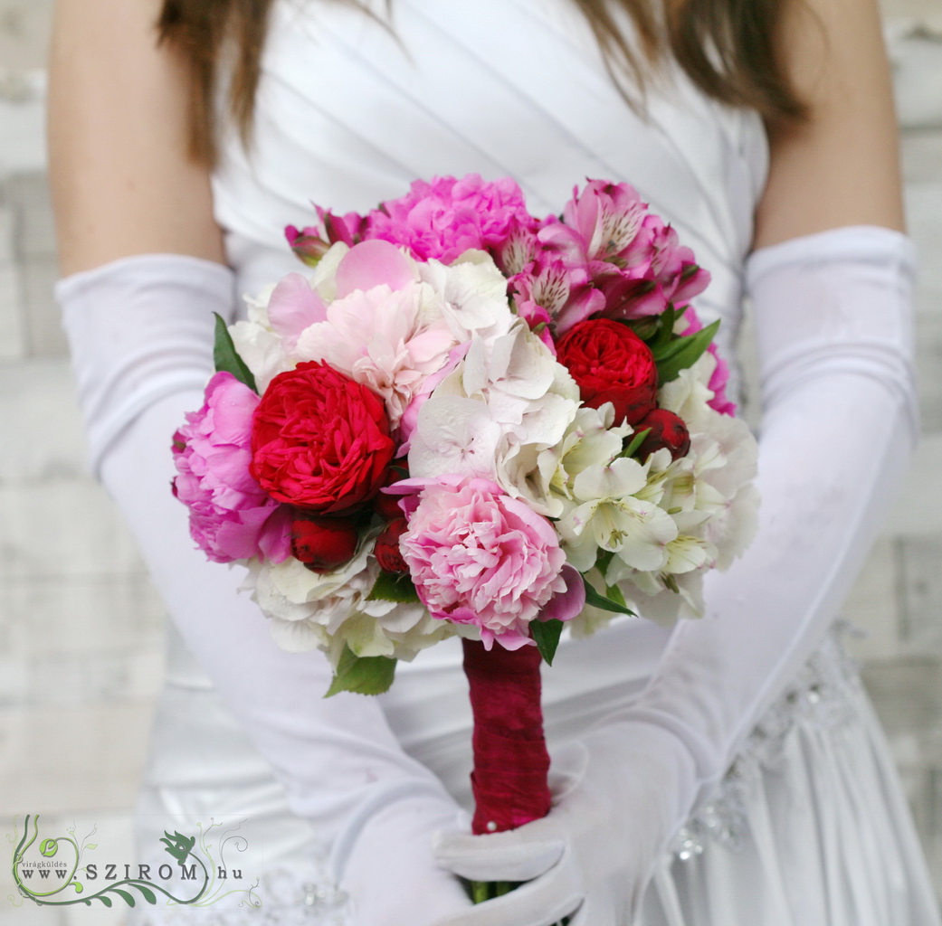 flower delivery Budapest - Bridal bouquet fluffy romantic with peonyes (Hydrangea, Alstromelia, English Rose, pink, red)