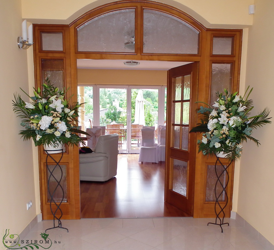 flower delivery Budapest - standing flower arrangement with lilies and hydrangeas 1pc , wedding