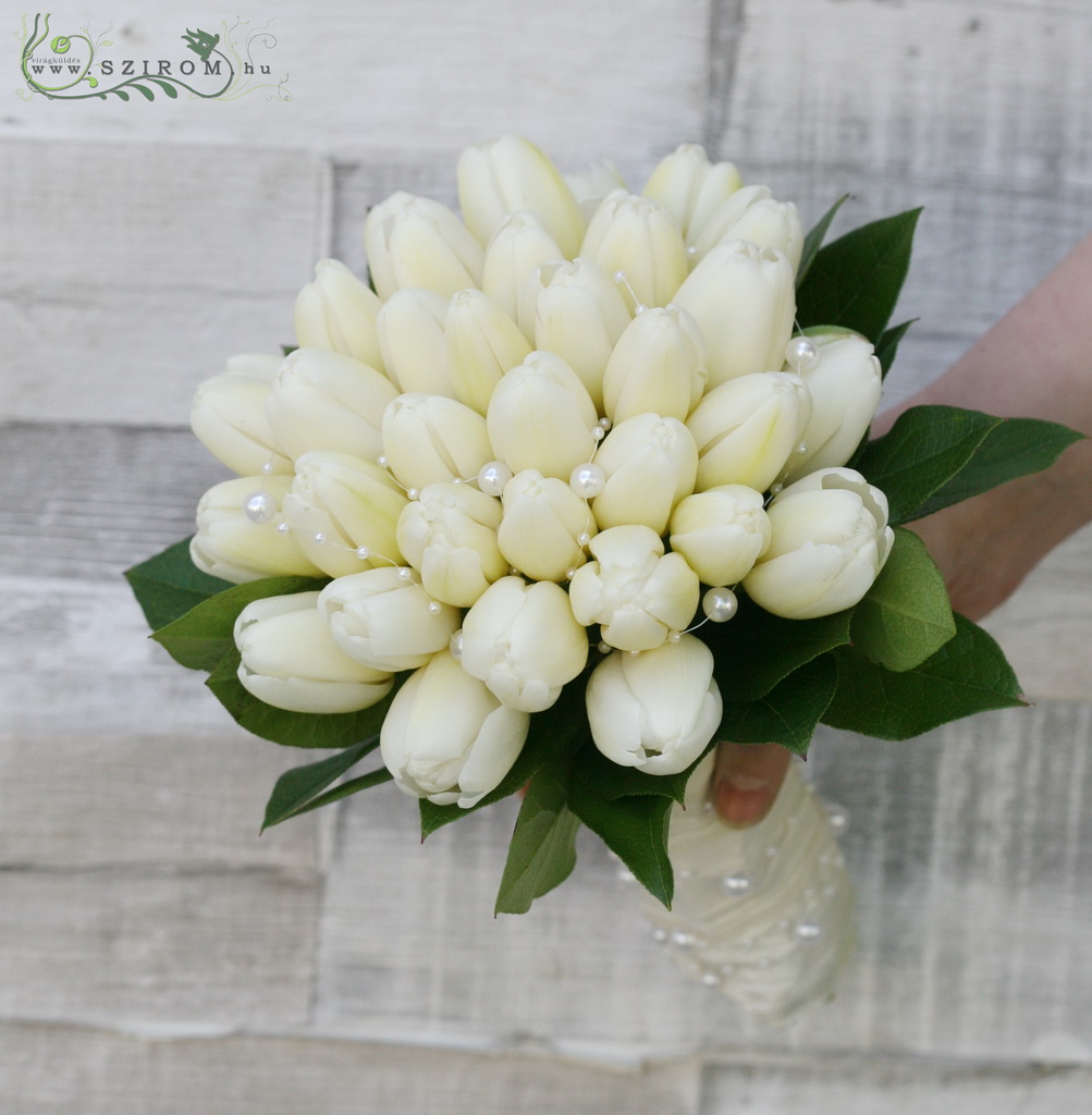 flower delivery Budapest - Bridal bouquet with tulips (white) winter, spring