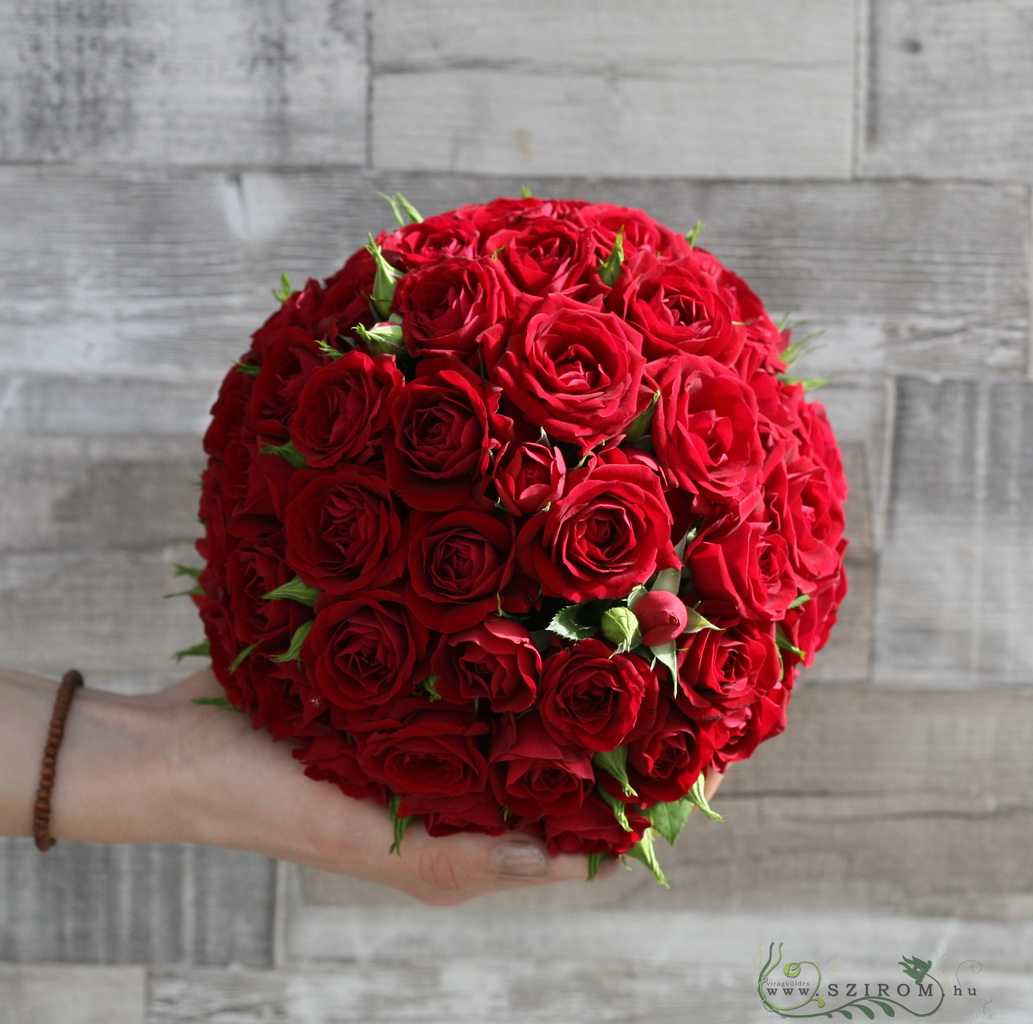 flower delivery Budapest - Bridal bouquet with mini roses (red)