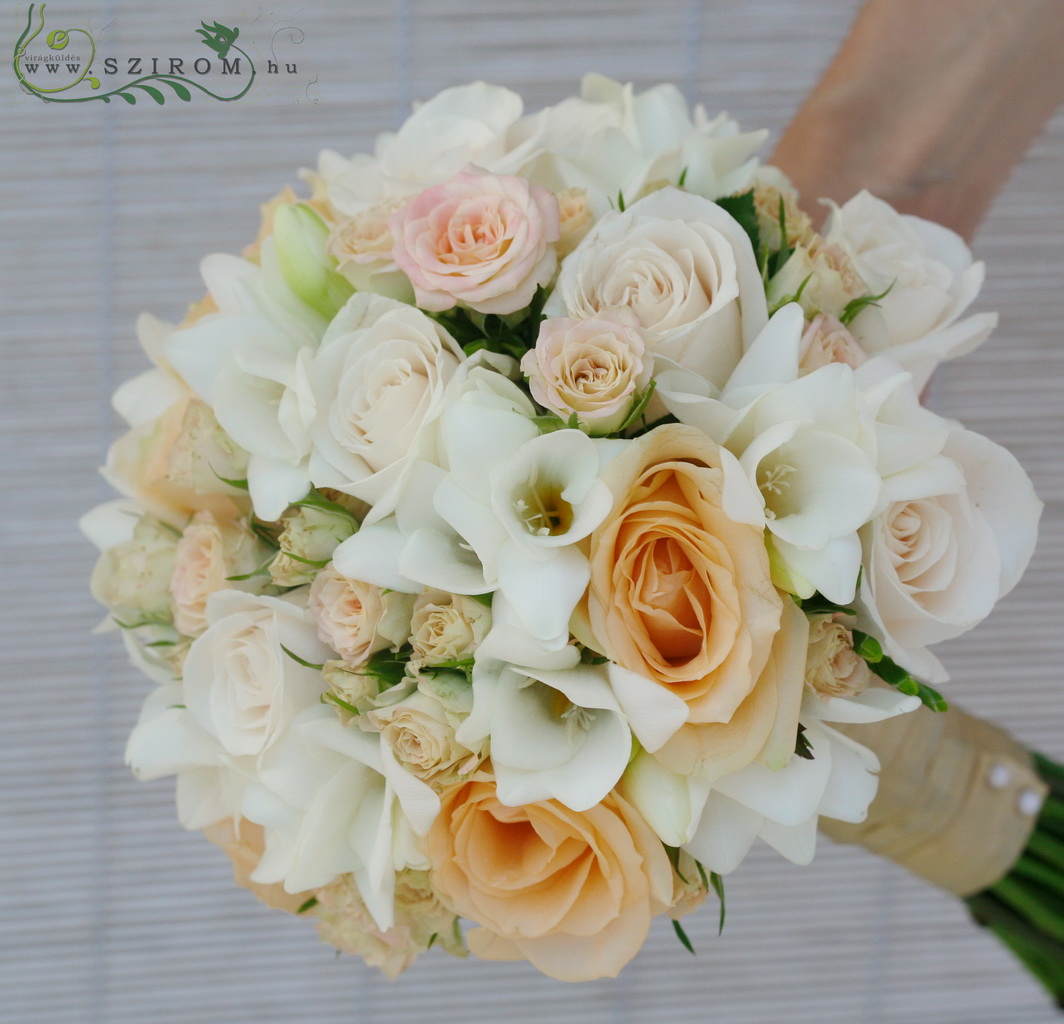 flower delivery Budapest - Bridal bouquet with peach roses, spray roses, freesias (white, peach)