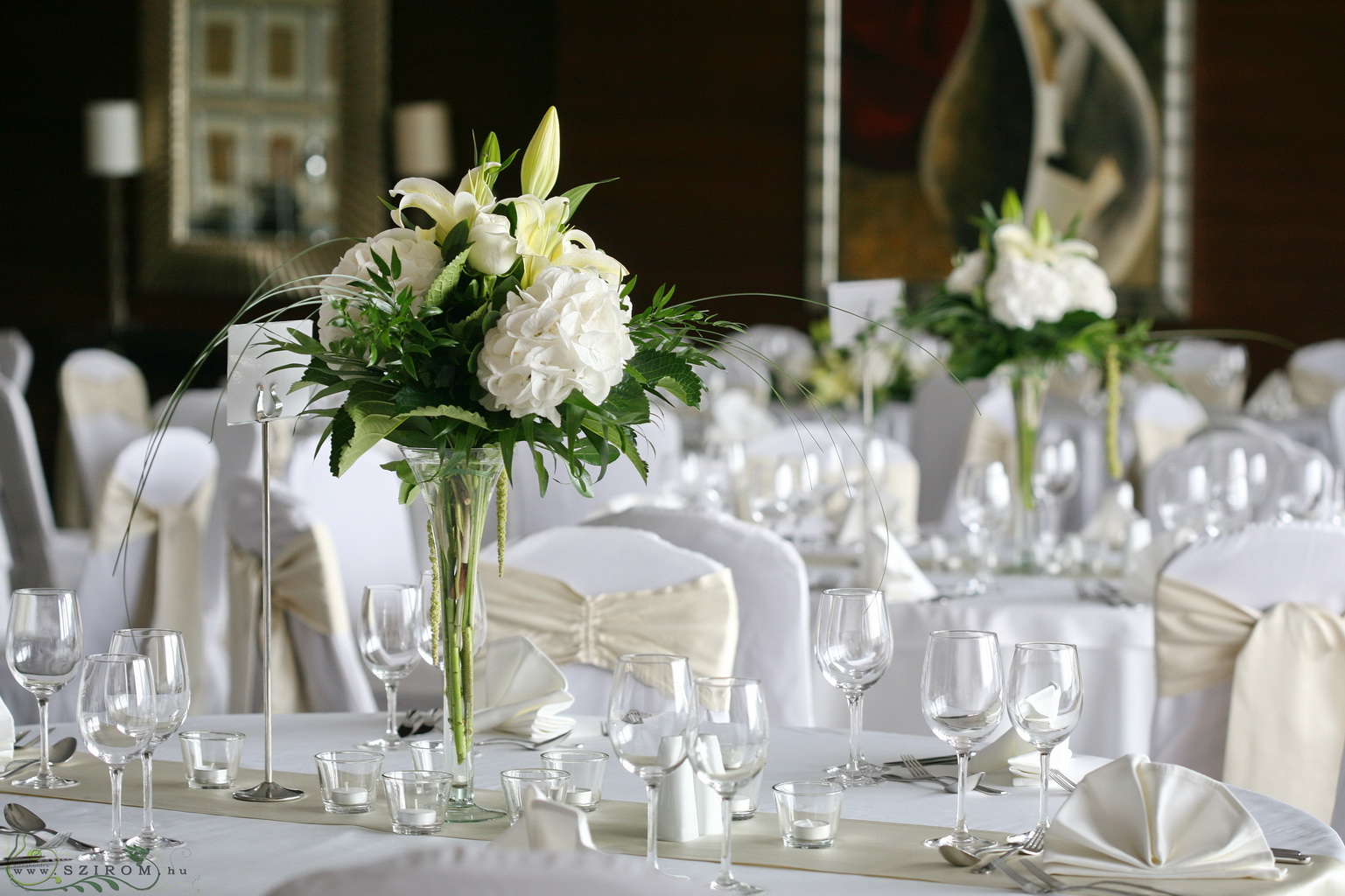 flower delivery Budapest - Centerpiece in tall vase with white lilies and hydrangeas, 1pc, Marriott Budapest, wedding