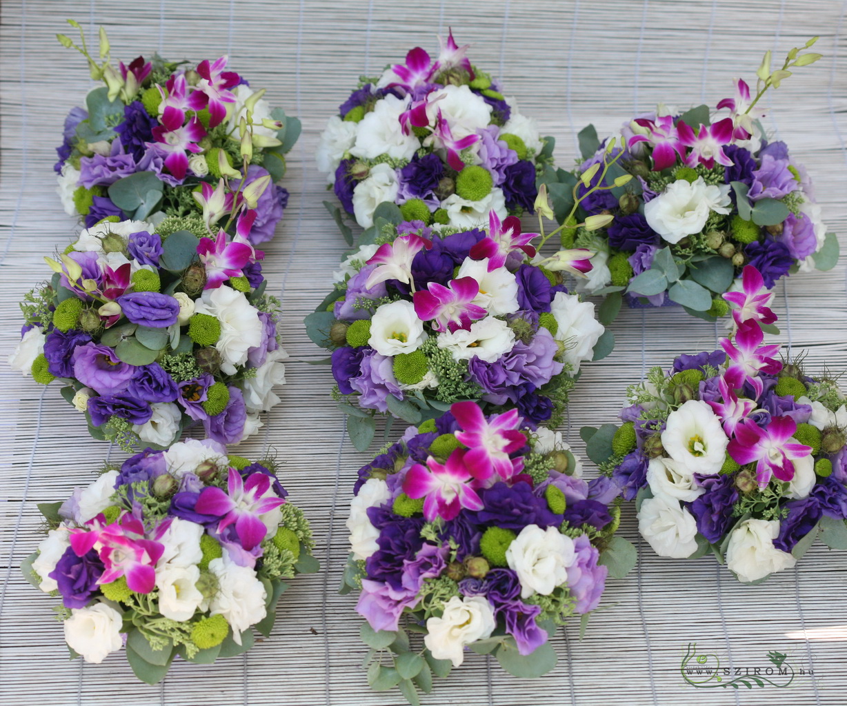 flower delivery Budapest - Round centerpiece 1 pc (lisianthus, dendrobium, purple), wedding