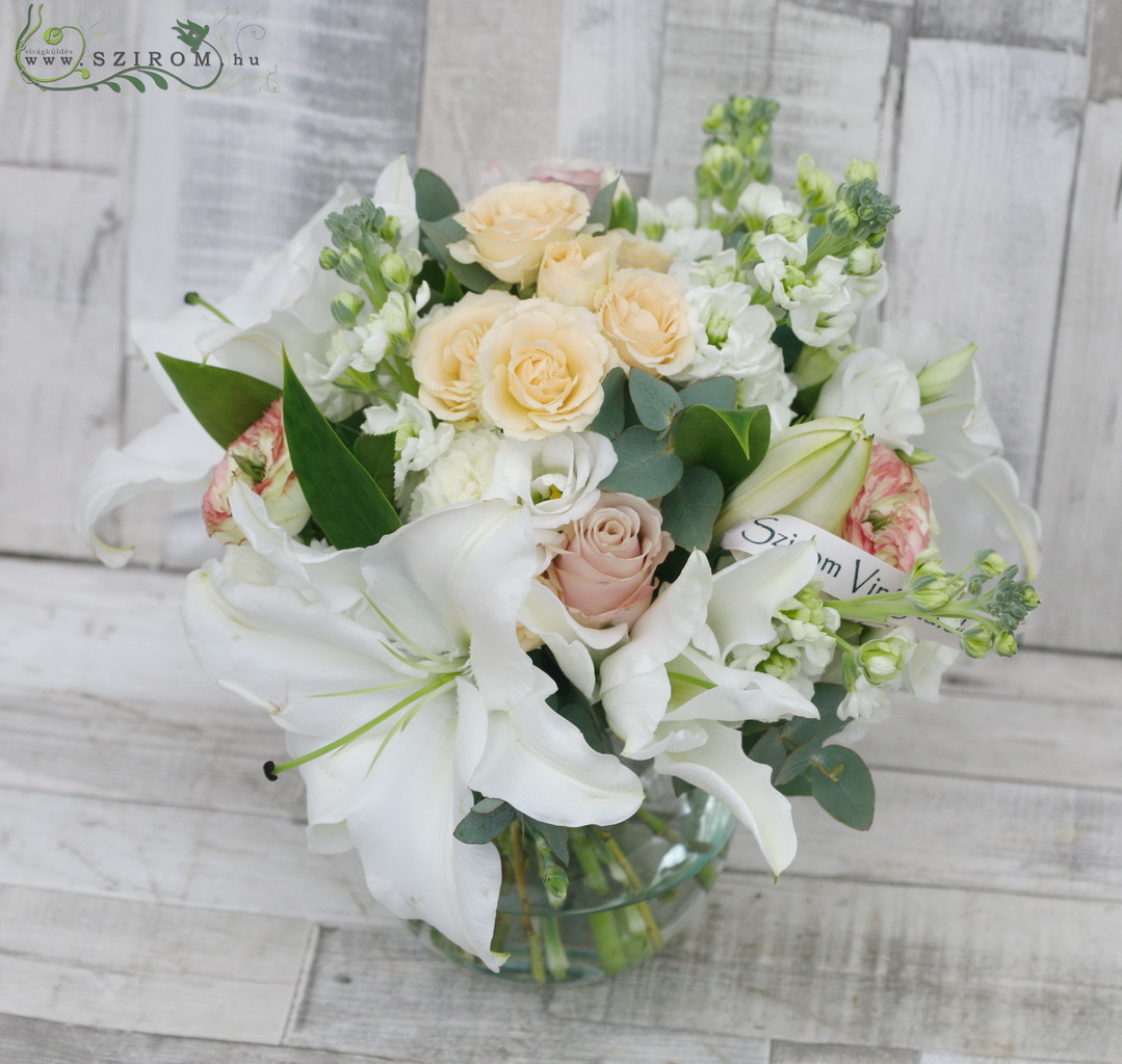 flower delivery Budapest - Centerpiece with stockflowers and lilies (white, peach), wedding