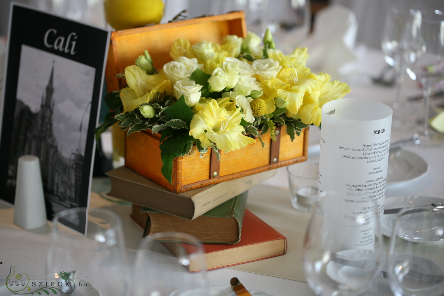 flower delivery Budapest - Books and wooden chest decoration, Marriott Hotel (yellow lisianthus, gladiolus), wedding
