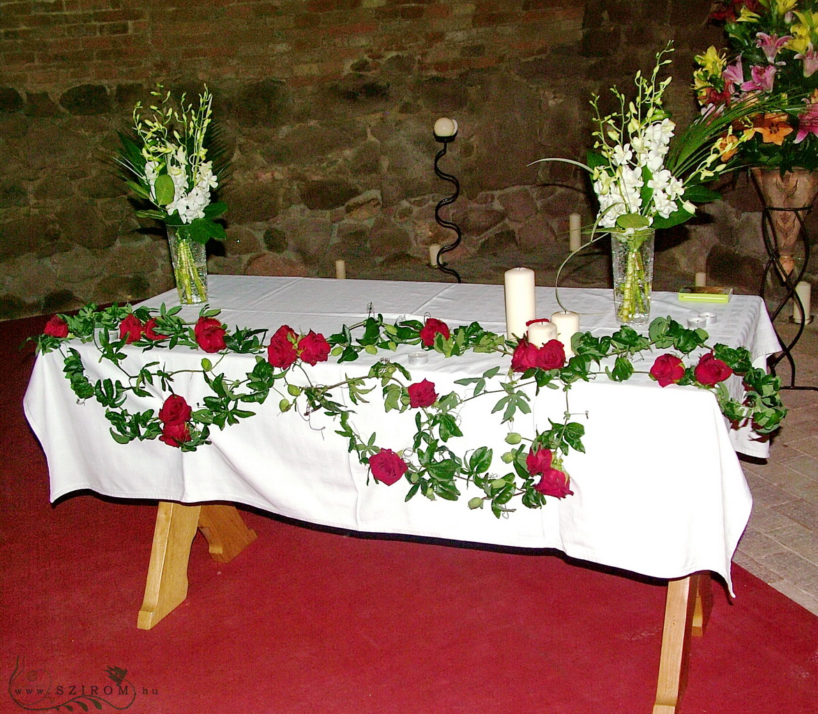 Virágküldés Budapest - Szertartás asztal virág dekor, Balaton, esküvő