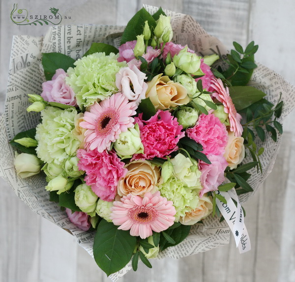 flower delivery Budapest - Carnation gerbera bouquet in modern style (25 stems)