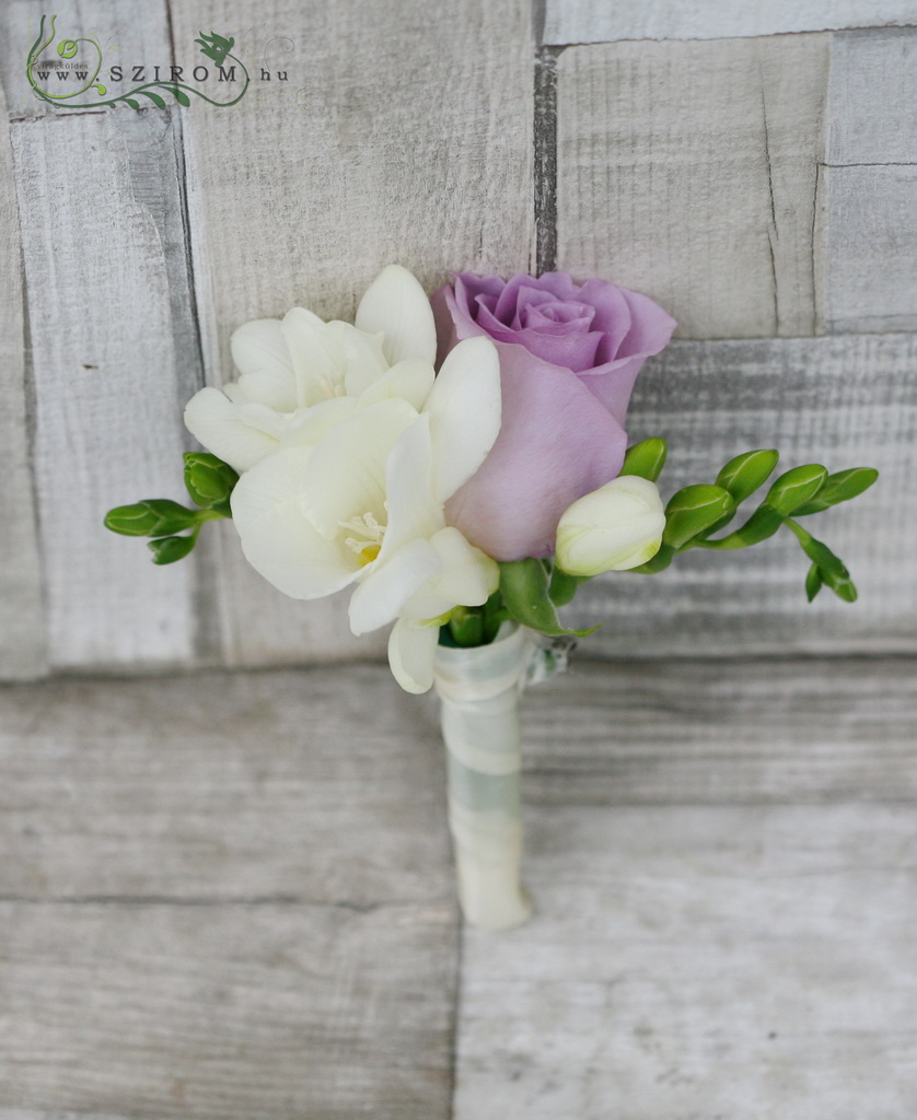 flower delivery Budapest - Boutonniere of rose and freesia (white, purple)