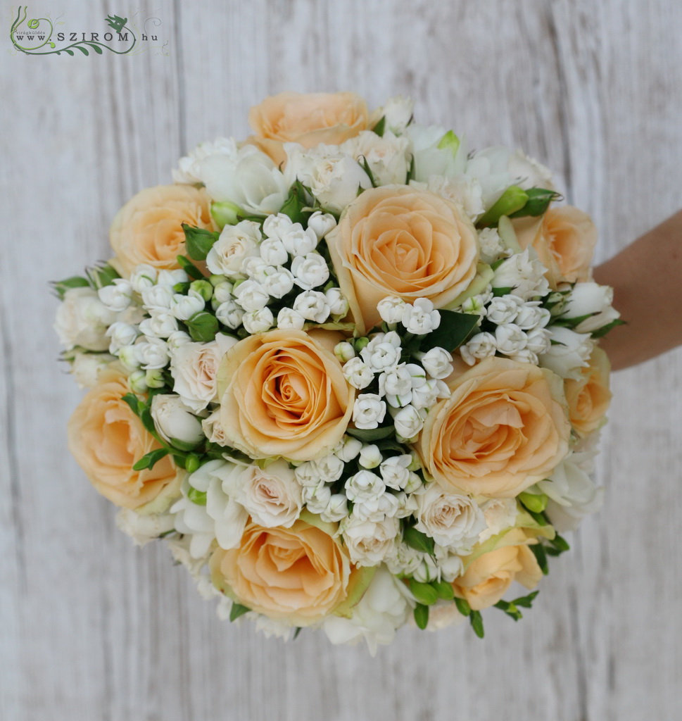 flower delivery Budapest - bridal bouquet (roses, buvardia, spray roses, peach, white)