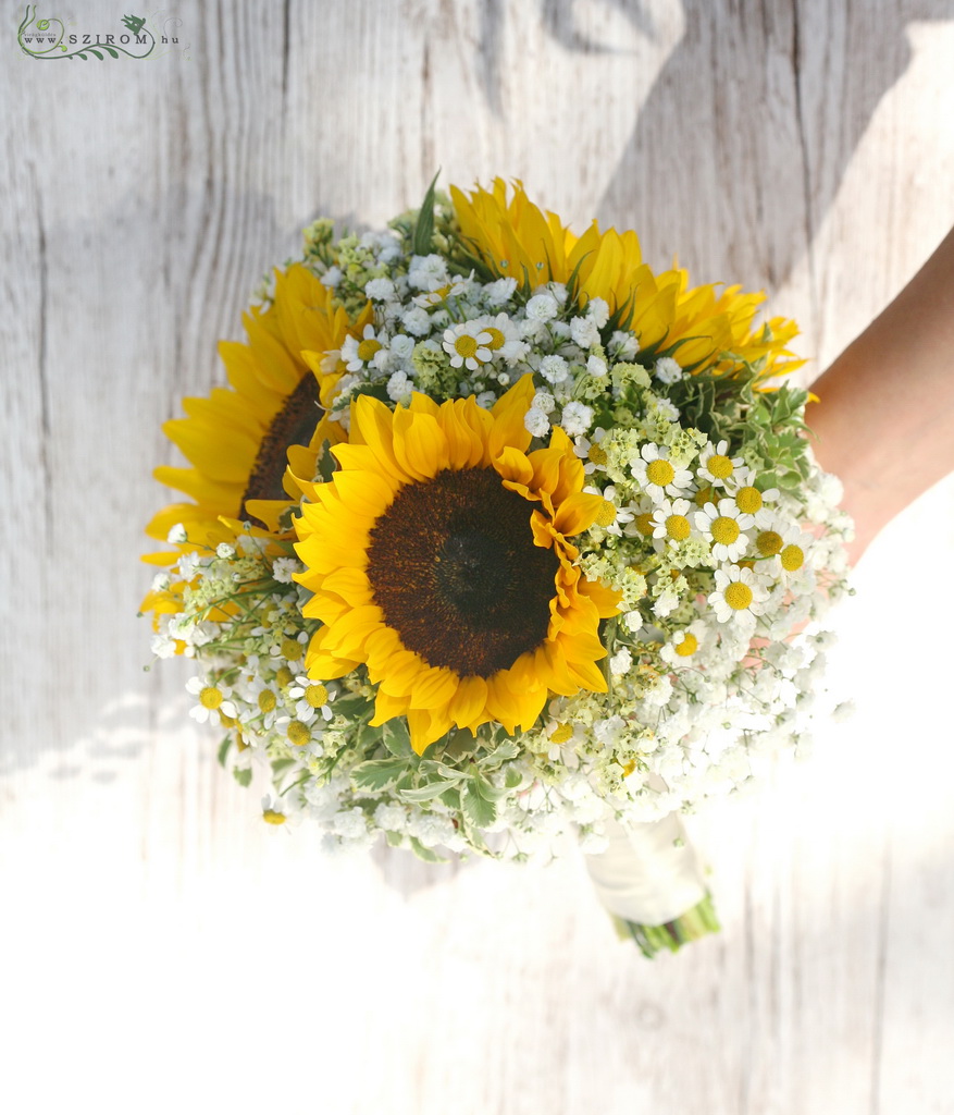 flower delivery Budapest - bridal bouquet (sunflower, chamomilla , baby breath, yellow, white)