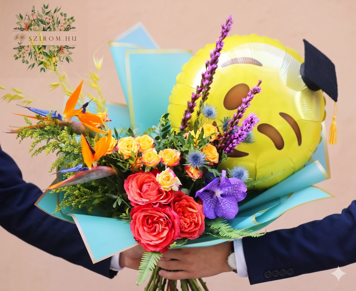 Blumenlieferung nach Budapest - Abschlussstrauß mit Strelizie, Orchidee, Ballon mit Hut