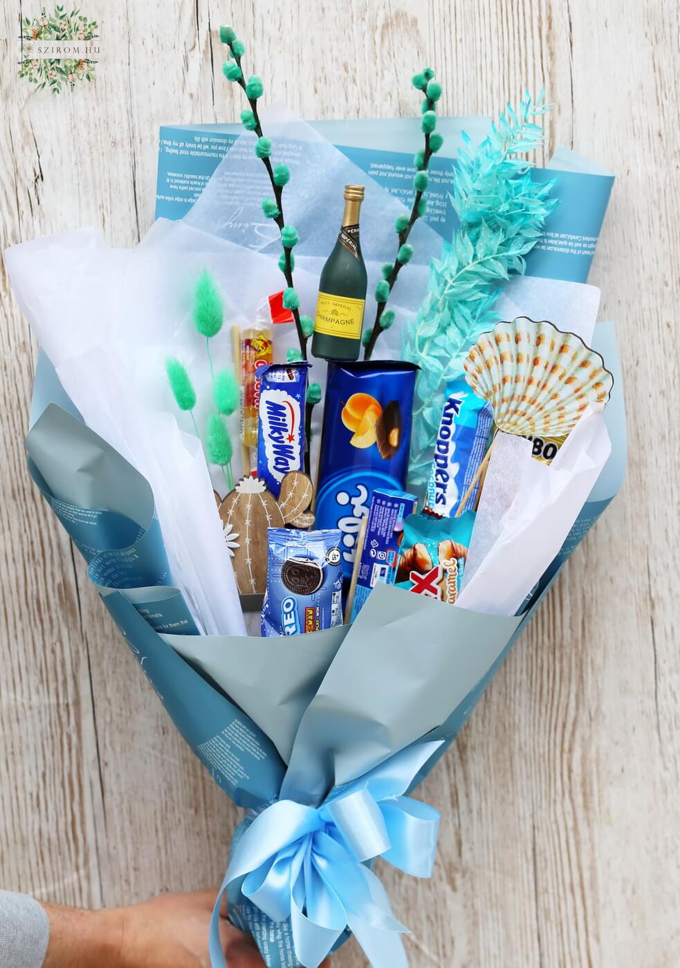 flower delivery Budapest - Chocolate bouquet, blue