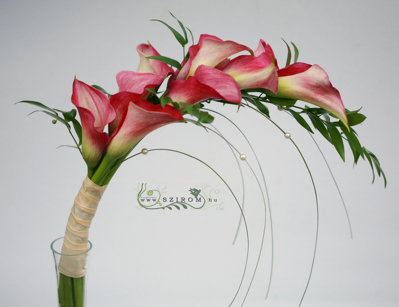 flower delivery Budapest - bridal bouquet (calla, pink)