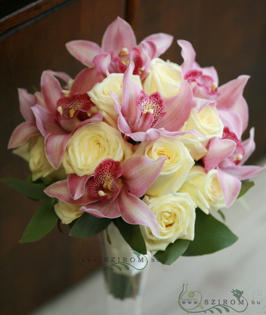Virágküldés Budapest - menyasszonyi csokor (rózsa, cymbidium orchidea, fehér, rózsaszín)