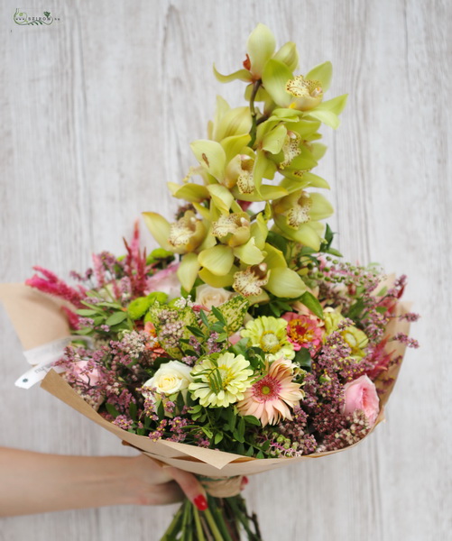Blumenlieferung nach Budapest - Großer Dschungel Blumenstrauß