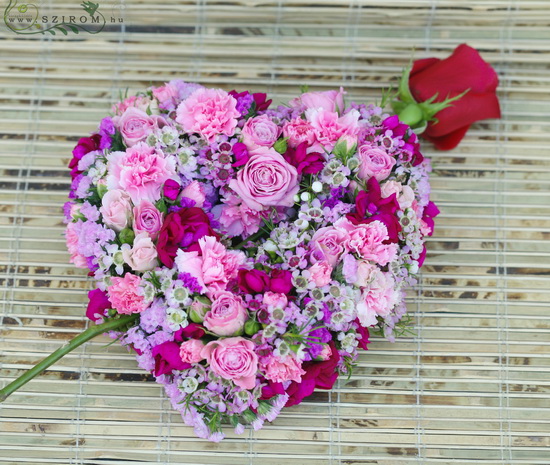 flower delivery Budapest - Colorful heart made of small flowers (17 cm)