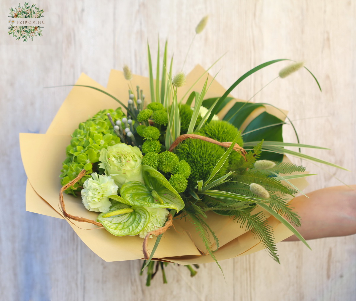 flower delivery Budapest - Green bouquet